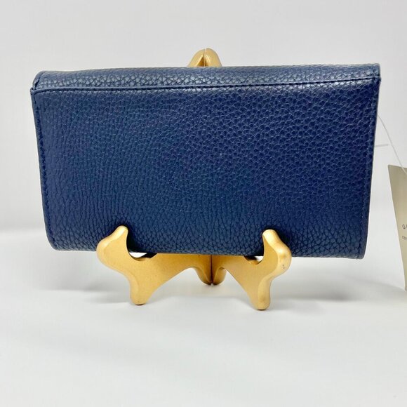 G.H. Bass & Co. Wallet Dark Blue Pebbled  Leather  Tifold  Unisex NWT - Picture 2 of 13
